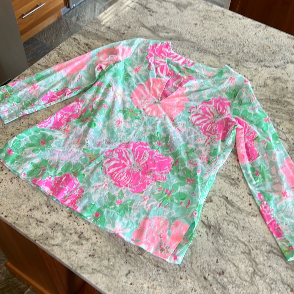 Lilly Pulitzer Tunic Excellent Used Condition Size Medium Green/Pink/Coral